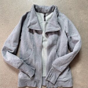 Lululemon Athletica Gray Size 4